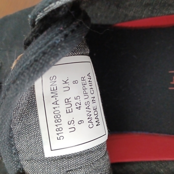 🎈$10 add on. LEVI'S Size 9 Men's shoes sneakers - Picture 7 of 10